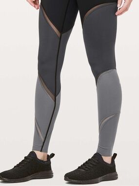 Lululemon Colour Me Ombre Tight -
Black / Obsidian / Titanium